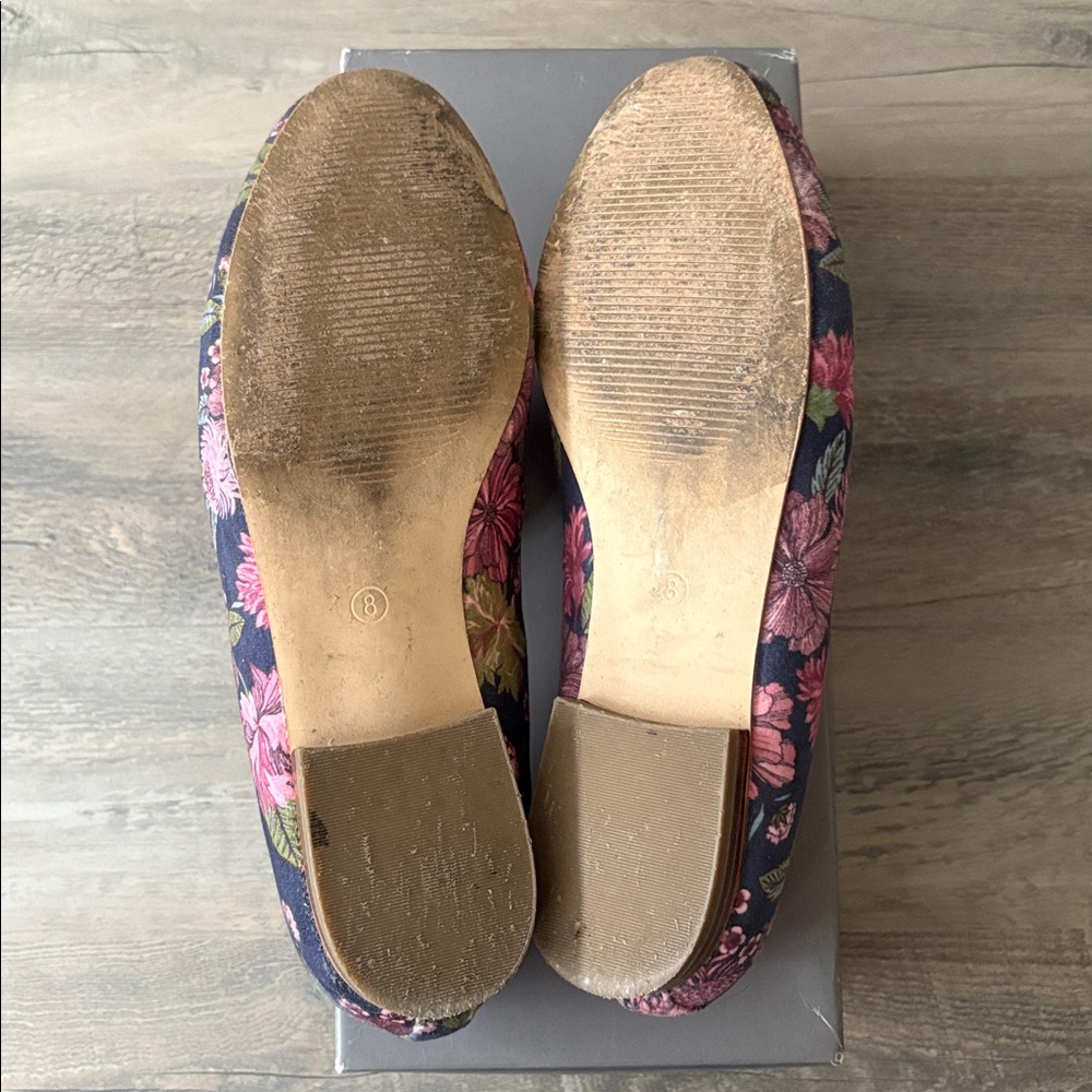 LOFT Floral Velvet Loafers - Picture 2 of 6